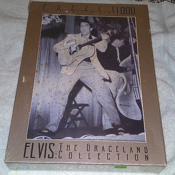 Elvis 1000 piece Puzzle must see - Picture 1 of 2